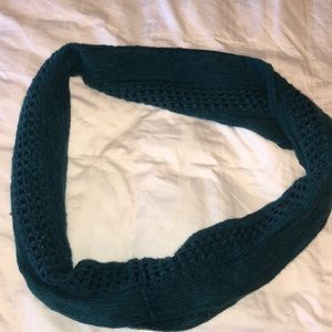 Knitted infinity scarf